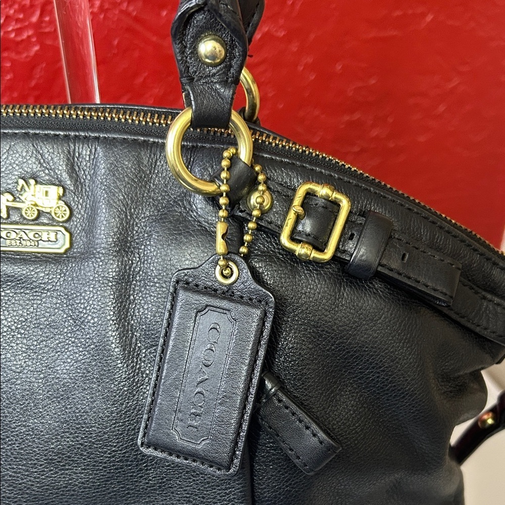 Coach Black Leather Shoulder Bag - Picture 2 of 13